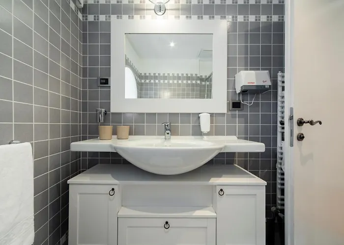 La Canonica New Location * 特伦托