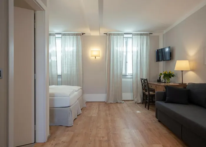 La Canonica New Location * 特伦托