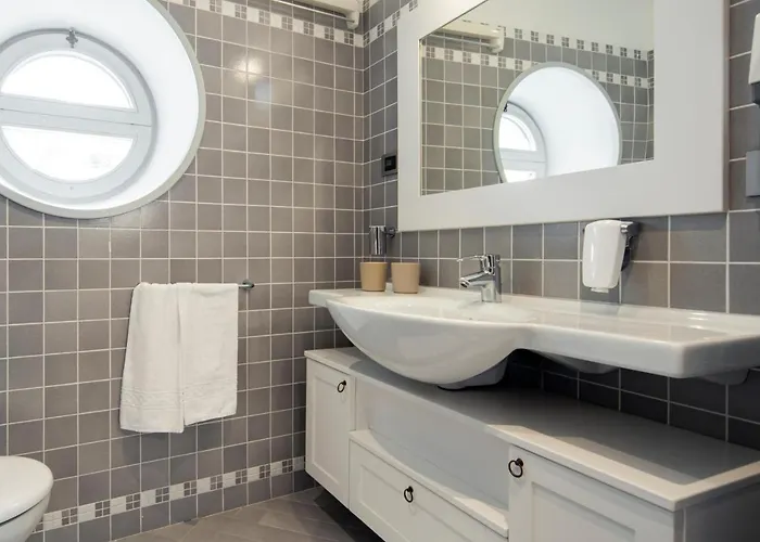 La Canonica New Location Trient